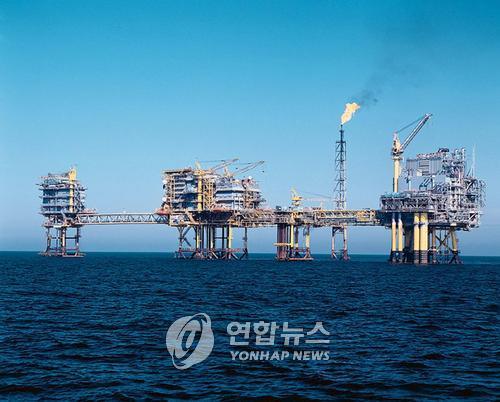 국제유가, 中 성장률 부진에 약세…WTI 0.3%↓