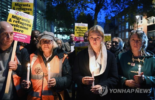 英 '냉동 컨테이너 집단사망' 피해자 베트남인 가능성 커져