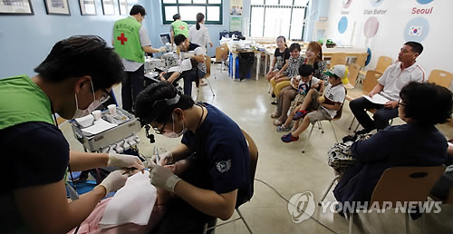 "번거로운 절차·비용도 부담" 외국인 건강보험 가입 차별 심각