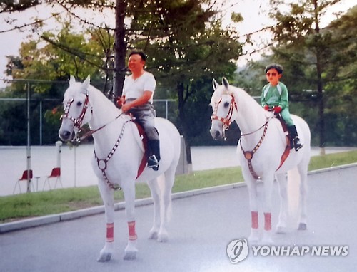 다시 백두산 오른 김정은, 이번엔 어떤 '중대결심' 했을까