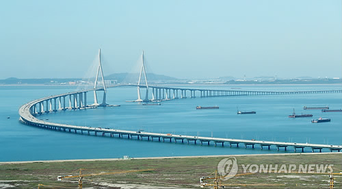 개통 10주년 맞는 인천대교…'비싼 통행료' 최소 3년 더