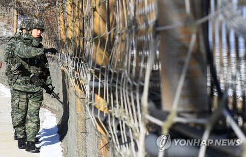 국방부·KBO, 한국시리즈 개막식서 '국군장병 응원 캠페인'