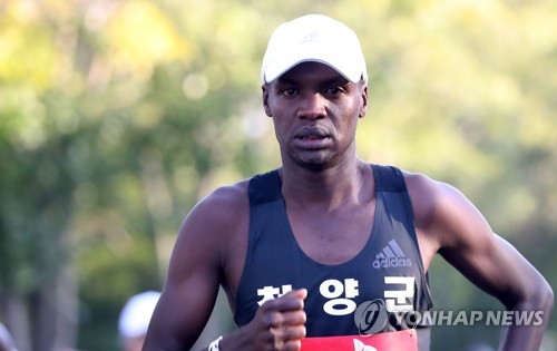 '귀화 마라토너' 오주한, 올림픽 기준기록 통과…2시간08분42초(종합)