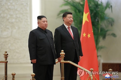 '순망치한' 북중 수교 70주년…시진핑·김정은 밀월 과시(종합)