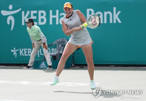 15세 가우프, WTA 투어 단식 결승행…오스타펜코와 우승 다툼