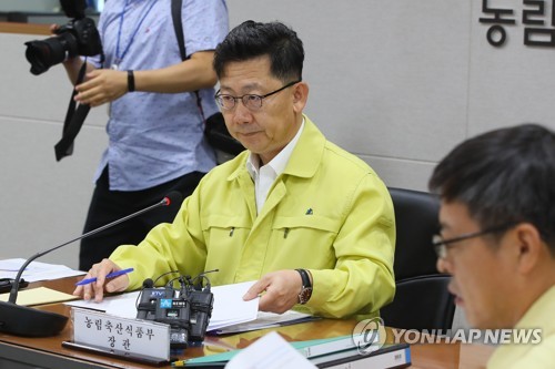 김현수 장관 "김포·파주·연천 돼지수매·살처분 신속 완료"