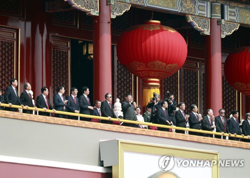 中 건국70주년 역대 최대 열병식…시진핑, 톈안먼서 국력 과시