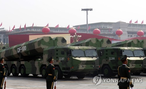 中 건국70주년 역대 최대 열병식…시진핑, 톈안먼서 국력 과시