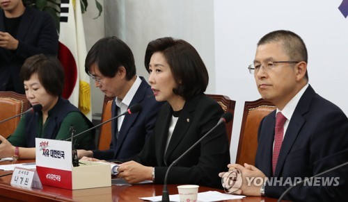 한국당, 여권발 檢개혁 드라이브 제동걸기…"曺구속이 검찰개혁"