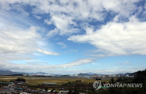 전국 맑다가 오후부터 구름 많아져…일부 지역 빗방울