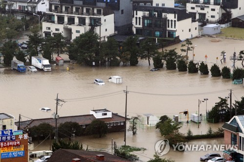 태풍 '미탁' 사망자 10명으로 늘어…4명 실종·8명 부상(종합)