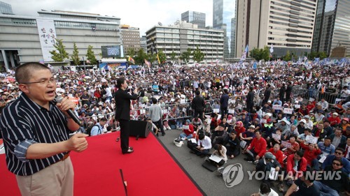 황교안 "文대통령 결단 않으면 싸움 멈추지 않을 것"