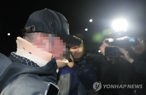 부인·동생 건강문제에 이례적 영장기각…'조국 수사' 변수로