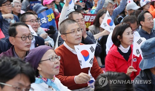 광화문집회에 '합류'한 한국당 지도부…말 아끼며 '로우키 모드'