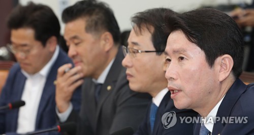 與, 검찰개혁안 先처리 추진…내일 선거법과 분리 공식화 전망