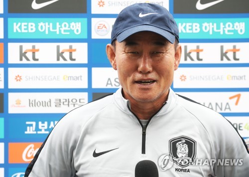 김학범 "우즈베크 2연전, 26명 다 뛴다…정우영 활용법도 준비"