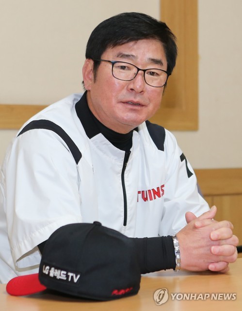 류중일 LG 감독 "내년엔 더 높은 곳에서 가을야구 하겠다"