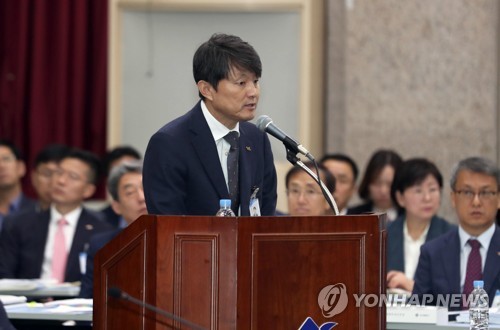  반환점 찍어도 '조국 국감'…'윤석열 별장접대 의혹' 파열음