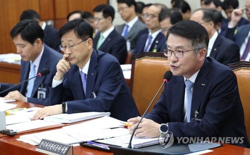 국감 곳곳 '조국 여진'…"검찰개혁 완수" vs "윤석열 옥죄기"(종합)