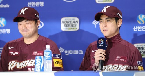 이정후 "10년 전 아버지가 우승한 KS…MVP 생각 안 해"