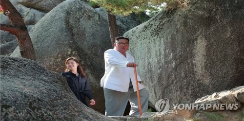 온천달걀까지 확인한 김정은, 연일 명소돌며 관광산업 육성 의지