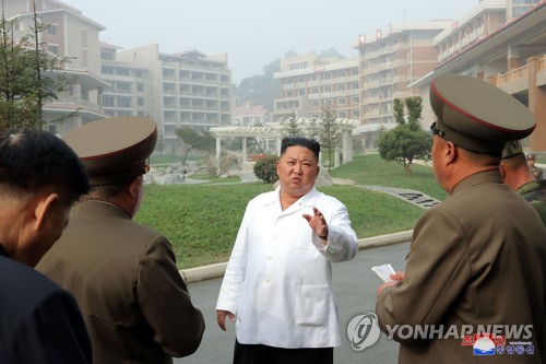 김정은, 양덕군 온천지구 시찰…"자본주의 금강산과 대조적"