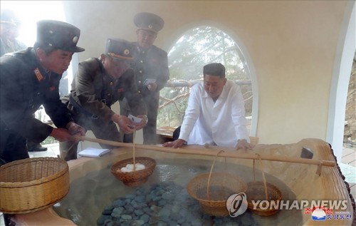 온천달걀까지 확인한 김정은, 연일 명소돌며 관광산업 육성 의지