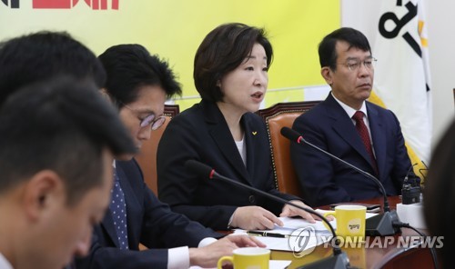 한국당·정의당, 의원정수 공방…"밥그릇 본색" vs "당시 합의"