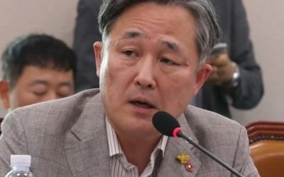 "최악 국회 책임지겠다" 표창원, 총선 불출마 선언…이해찬·이철희 이어 3번째