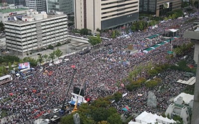 한국당, 광화문 집회 개별 참여…황교안 "새 미래 만들자"