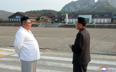 김정은, 김정일까지 들먹이며 금강산사업 비판 왜? 김문수 "문 대통령 꿈 깨라"