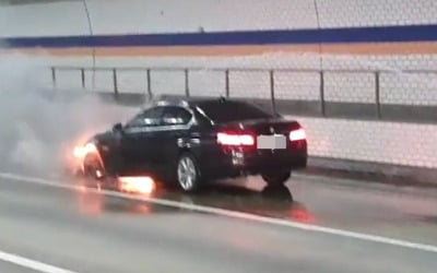 [종합] BMW 2대 또 화재…리콜 차량도 불탔다