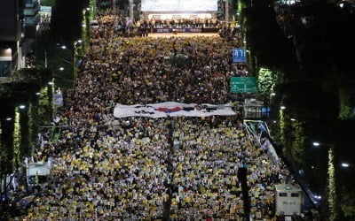 與, 검찰개혁 고삐 죄기…"檢개혁 원하는 촛불민심 받들어야"