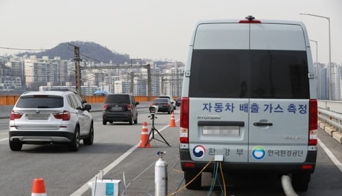 오늘부터 자동차 배출가스 특별단속…"겨울철 미세먼지 대응"