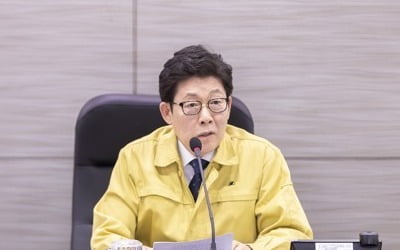 조명래 "돼지열병 장기화 조짐…확산 방지가 당면과제"