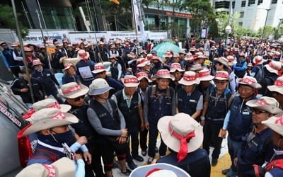 건설노조, 총파업 예고…"일당 1만원 인상, 임금체계 개선하라"