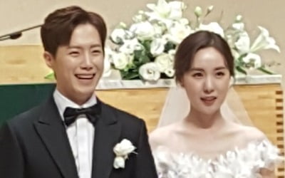황바울♥간미연, "행복한 신랑 신부"…결혼식 현장 공개