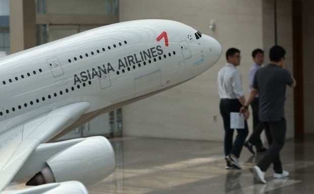 국내 2위 국적항공사 아시아나항공 인수 우선협상대상자가 12일 발표될 전망이다. (사진=연합뉴스)(사진=연합뉴스)