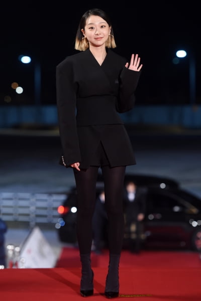 [포토] 김다미, '너무나 가녀린 각선미~' (제40회 청룡영화상)