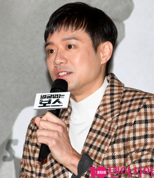 배우 천정명이 14일 오후 서울 한강로3가 CGV 용산아이파크몰점에서 열린 영화 ‘얼굴없는 보스’ 언론시사회에 참석하고 있다.