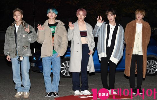 그룹 원팀이 22일 오전 서울 여의도 KBS 신관 공개홀에서 열린 KBS2 ‘뮤직뱅크'(뮤뱅) 리허설에 참석하고 있다.