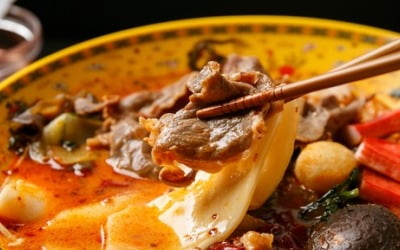 간편식도 '마라' 대세…'피코크 된장찌개' 넘었다