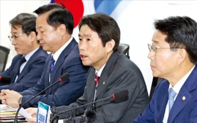 '모병제 공론화' 본격 나선 민주당 싱크탱크