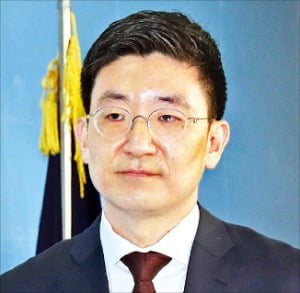 김세연 "한국당은 존재 자체가 민폐…황교안·나경원도 나오지 말라"
