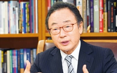 [한경 인터뷰] 사공일 "정부지출, 경기 불쏘시개에 그쳐야…재정악화땐 외환위기로 직결"