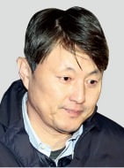 檢 '뇌물 혐의' 유재수 구속영장 청구