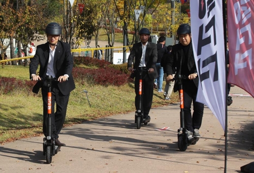 "출퇴근 때 편리하겠네요" 공유 킥보드 '고고씽' 동탄서 시동