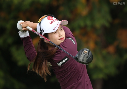 선두 질주 최혜진…KLPGA 상금 1위·대상에 한걸음 남았다