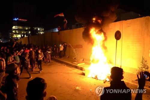 이라크 반정부 시위 격화…바그다드서 군경 실탄 발포(종합)