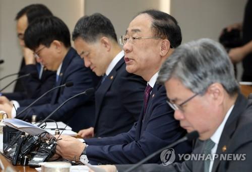 국방부, '귀화자 병역의무' 내년 입법 추진…연구용역 마무리